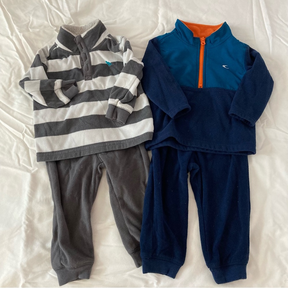 Carter’s Lot of 2 Fleece Sweatshirts and Pants Size 18M